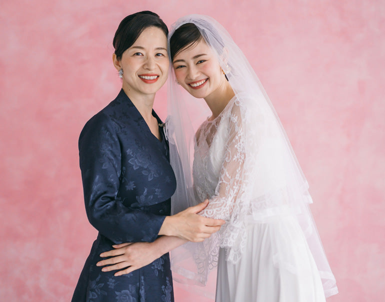 【安心の日本製】薔薇柄シャンタンの ブラック ドレス op3560